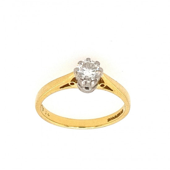 Pre Owned 18ct Diamond Solitaire Ring ZK566