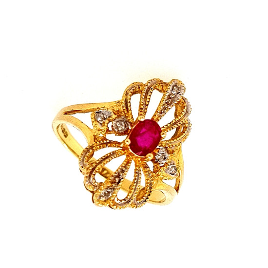 Pre Owned 18ct Ruby and Diamond Ring ZL903