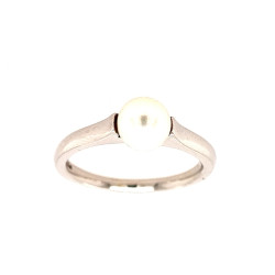 Pre Owned Platinum Pearl Ring ZM376