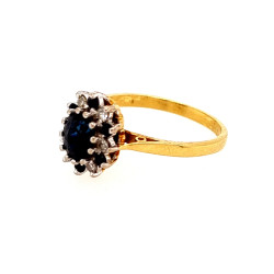 Pre Owned 18ct Diamond and Sapphire Cluster Ring ZM456