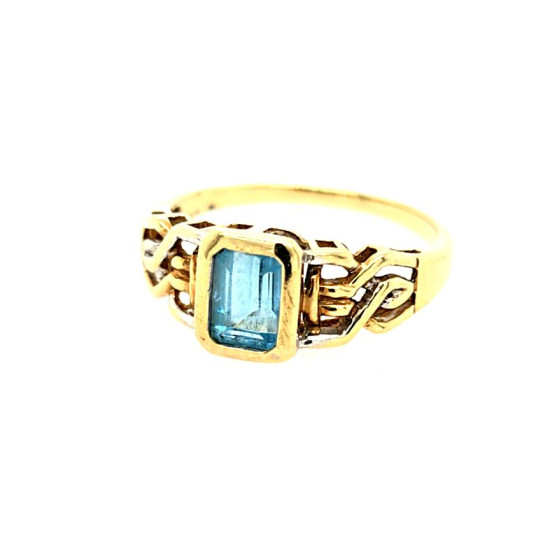 Pre Owned 9ct Blue Topaz Ring ZT866